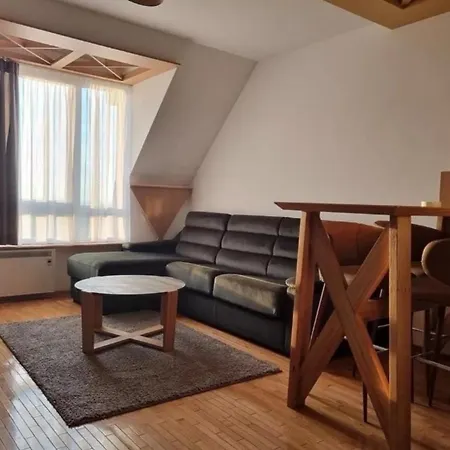 Kraljevi Cardaci, Kopaonik, Lux 9c-71 아파트 카파오닉